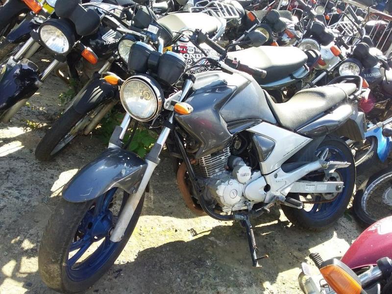 YAMAHA/FAZER YS250